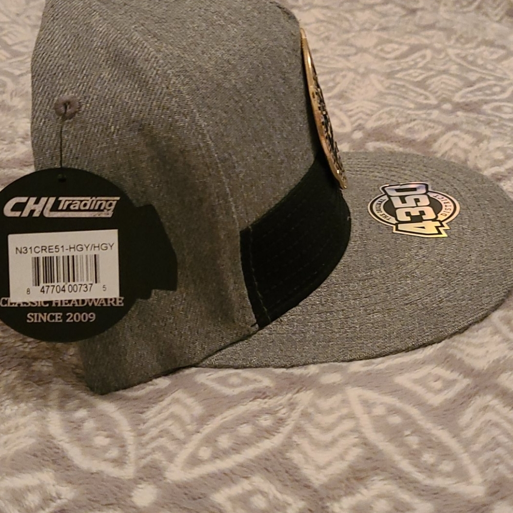 Hat - Picture 2 of 3